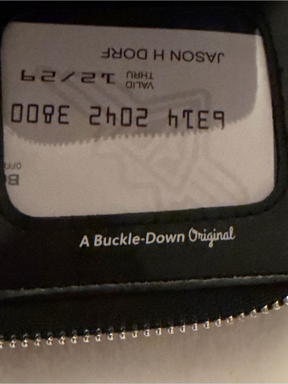 Buckle-Down Women's PU Zip Around Wallet Rectangle-Nick 90's Rewind - Picture 7 of 8